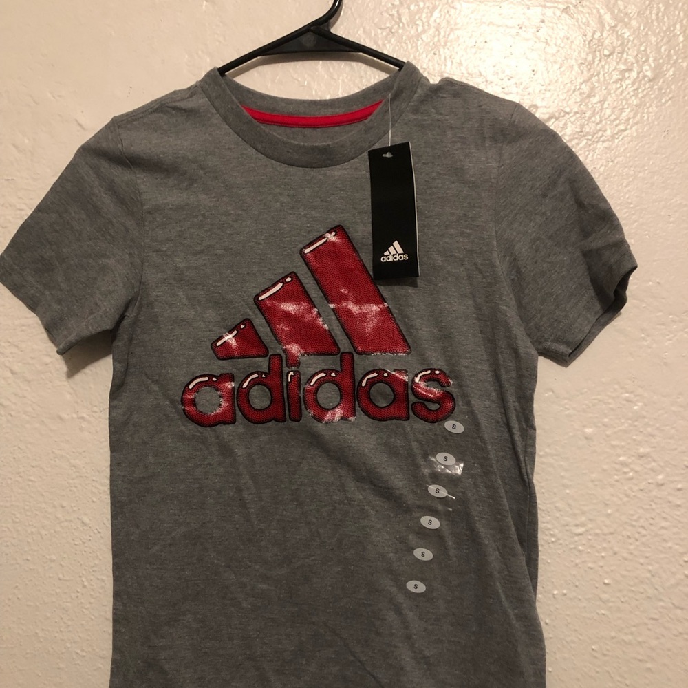 Adidas Kids Tee in Gray with Red Logo